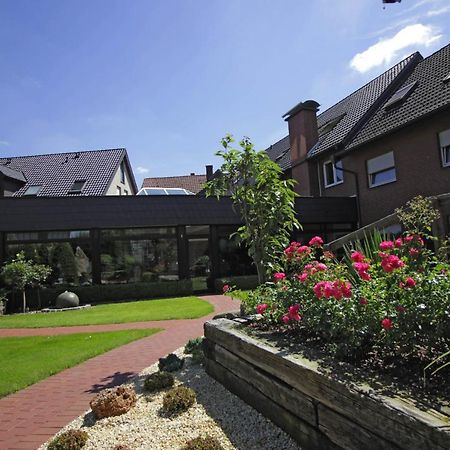 Hotel Lindenkrug Gütersloh Kültér fotó