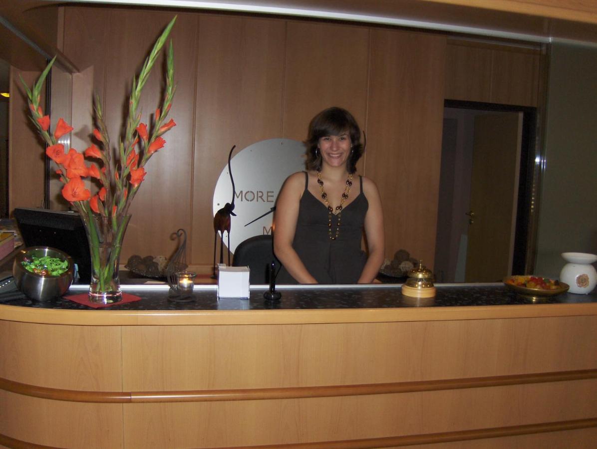 Hotel Lindenkrug Gütersloh Beltér fotó