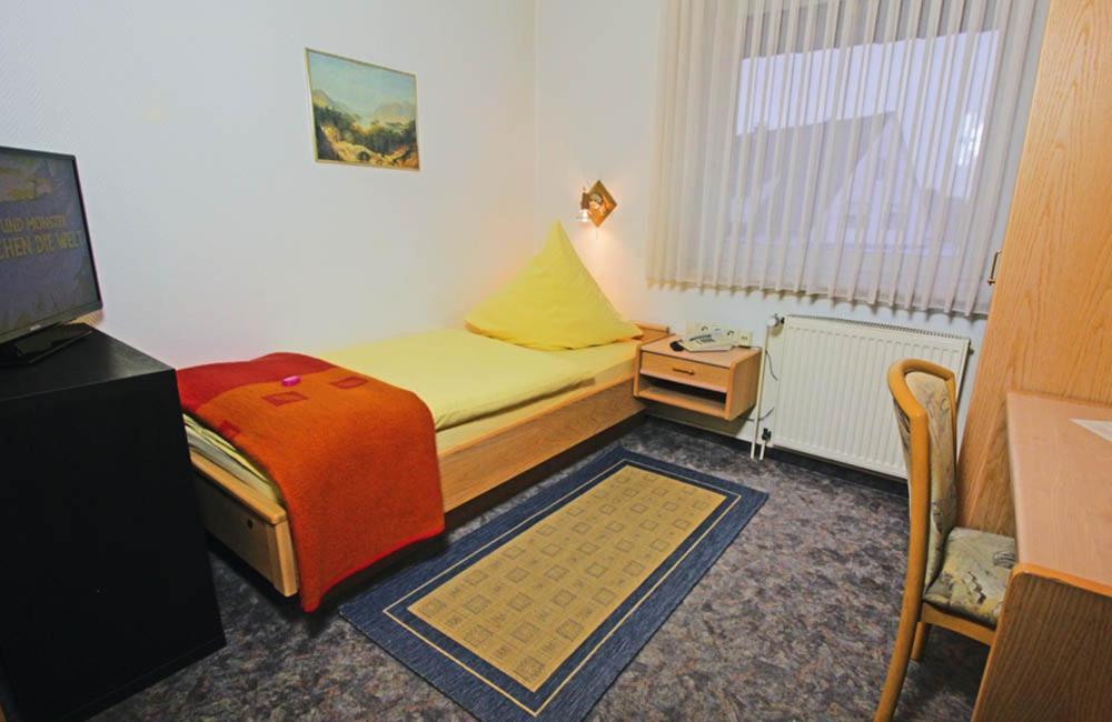 Hotel Lindenkrug Gütersloh Kültér fotó